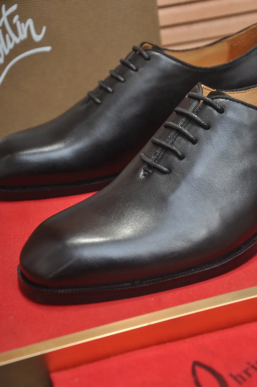 Men's shoes 💰620💶 [Chrstian Loubotin] Red-soled shoes 💋Original mold opening, the highest version on the market, purely handmade ➕Imported cowhide uppers, first-layer water-dyed cowhide lining! Original EU high-gloss outsole. 38 to 45 (45 customized)